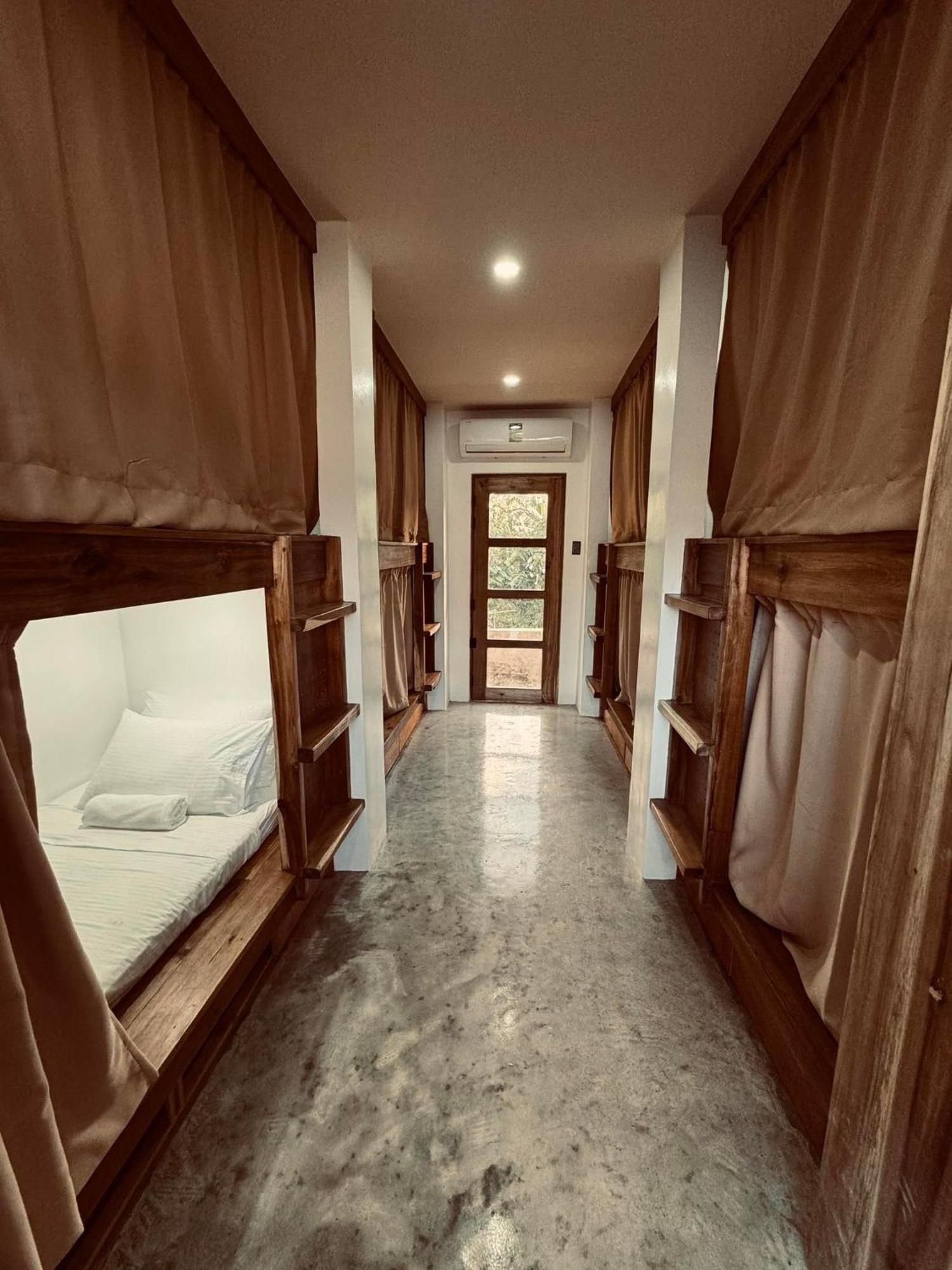 Casavia Siargao Hostel Catangnan Luaran gambar